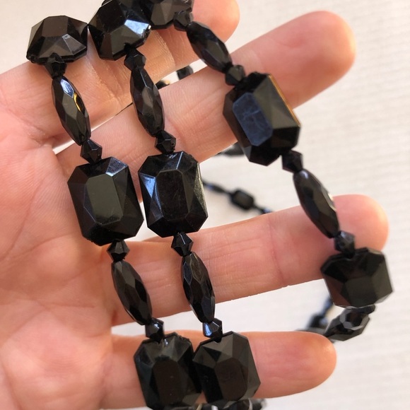 Vtg Black Faceted Flapper Length Necklace - Picture 9 of 12